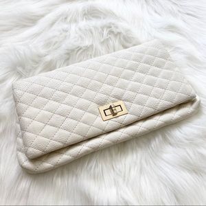 WHITE QUILTED CLUTCH
